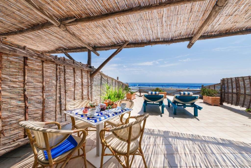 Lo Scoglio Hotel Marina del Cantone ภายนอก รูปภาพ