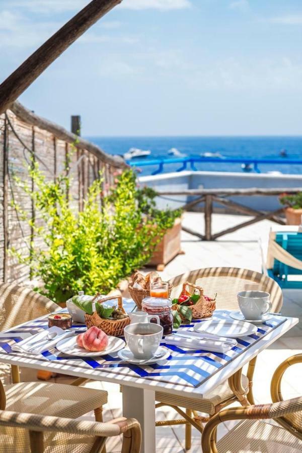 Lo Scoglio Hotel Marina del Cantone ภายนอก รูปภาพ