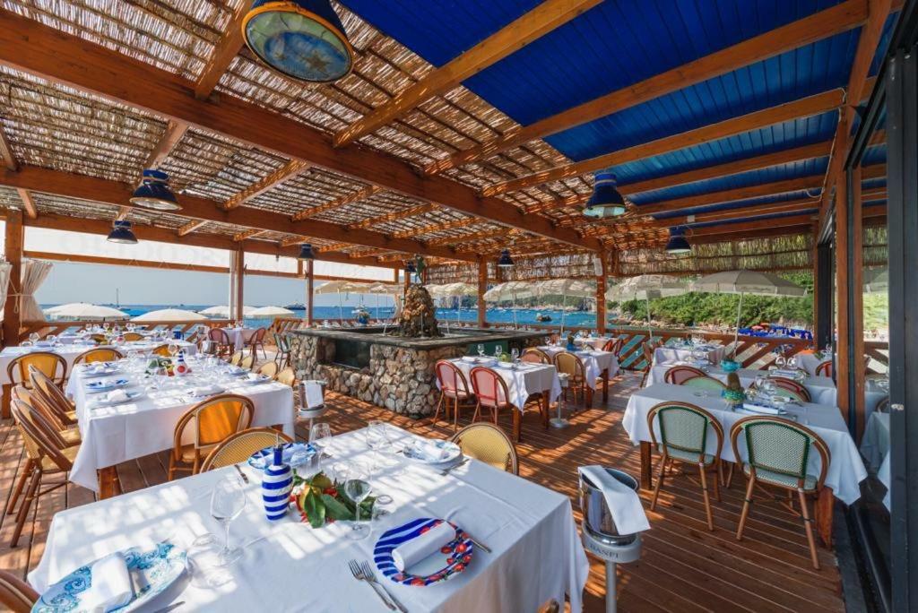 Lo Scoglio Hotel Marina del Cantone ภายนอก รูปภาพ