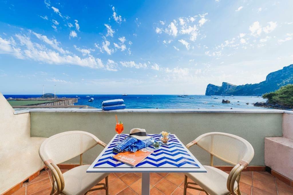 Lo Scoglio Hotel Marina del Cantone ภายนอก รูปภาพ